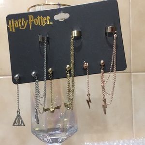 Harry Potter!! Earrings. Hot Topic